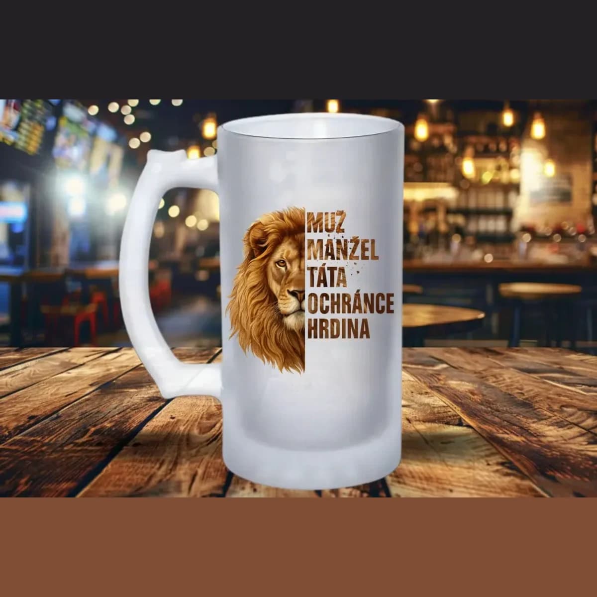 Půllitr – Muž • Manžel • Táta • Ochránce • Hrdina (400 ml)