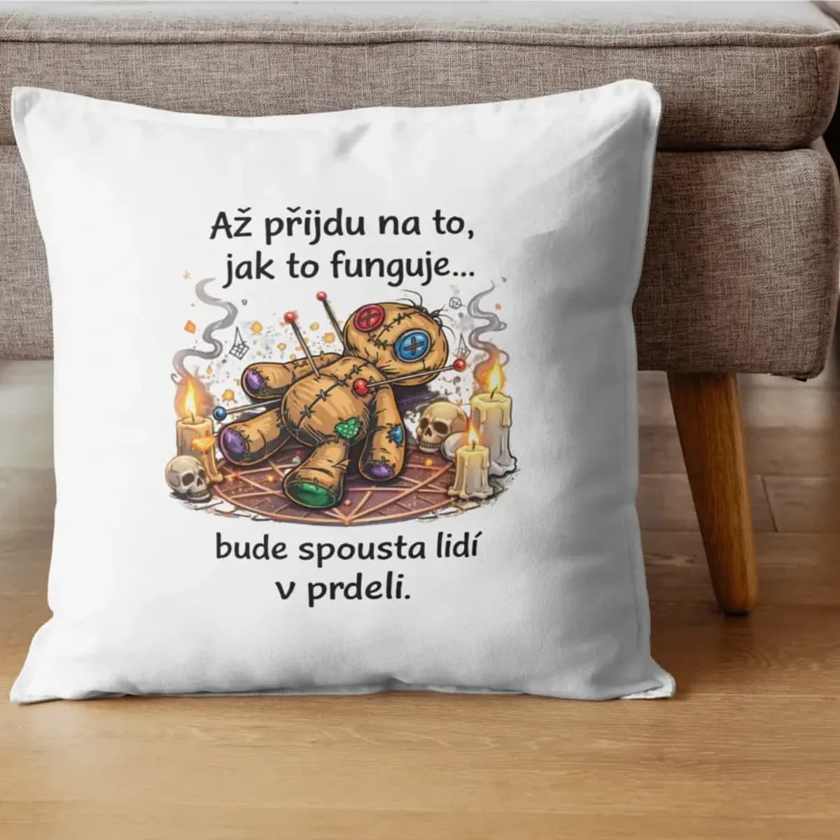 Dekorační polštář – „Až přijdu na to, jak to funguje…“