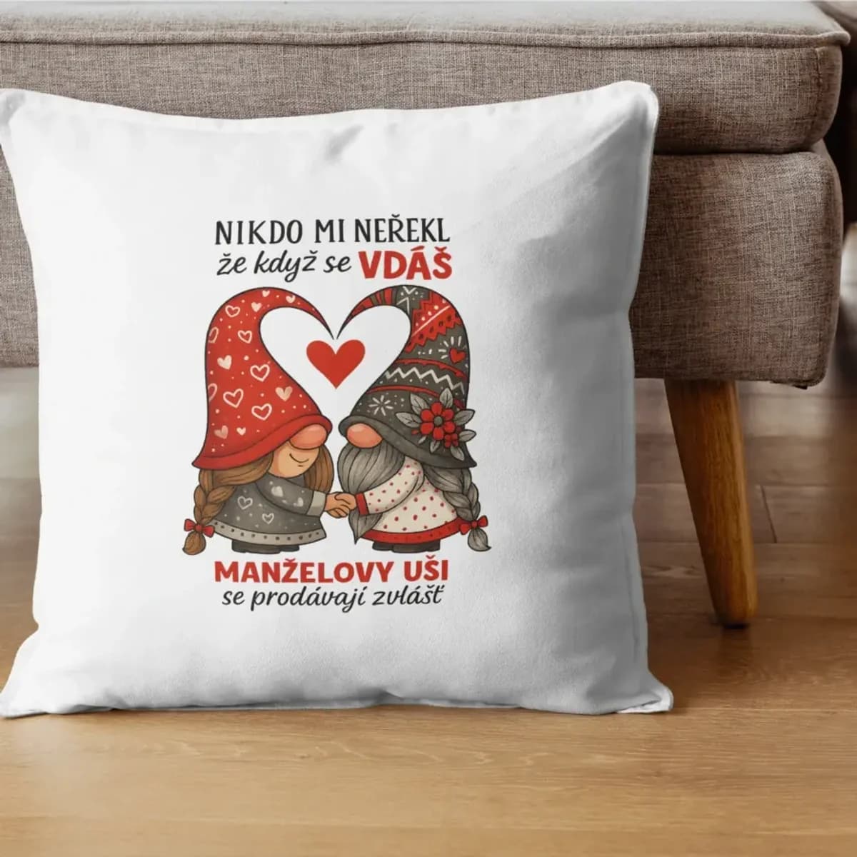 Polštář – Manželovy uši se prodávají zvlášť