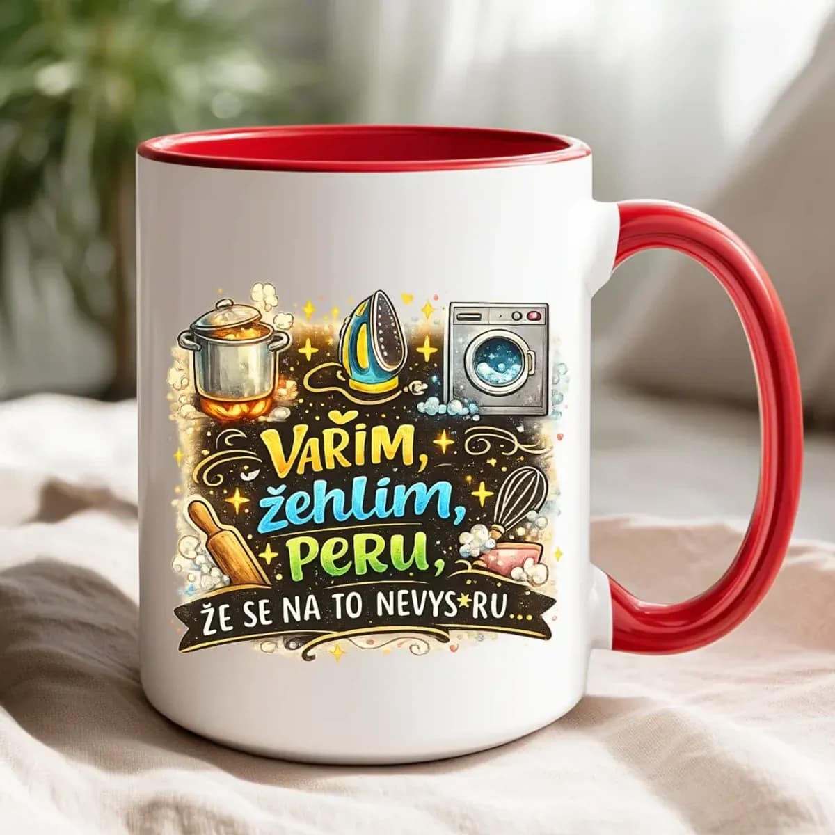Hrnek Vařím, žehlím, peru… že se na to nevy*ru