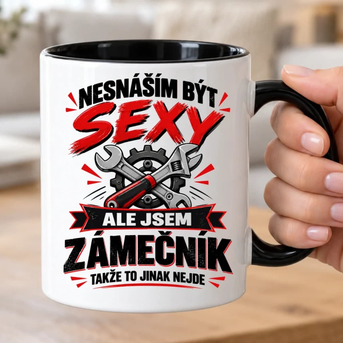 Vtipný hrnek pro zámečníka – Nesnáším být sexy