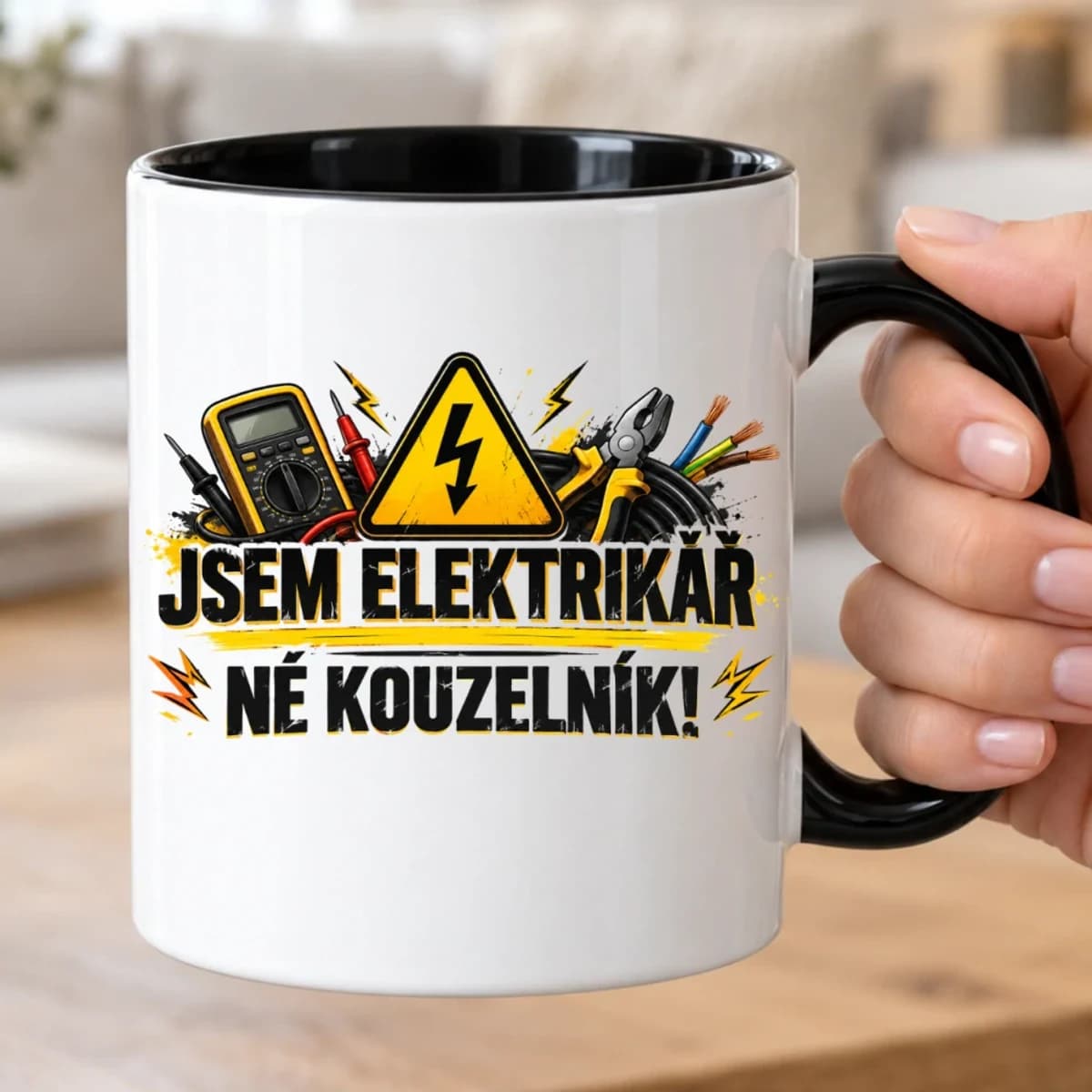 Vtipný hrnek pro elektrikáře – Jsem elektrikář, ne kouzelník