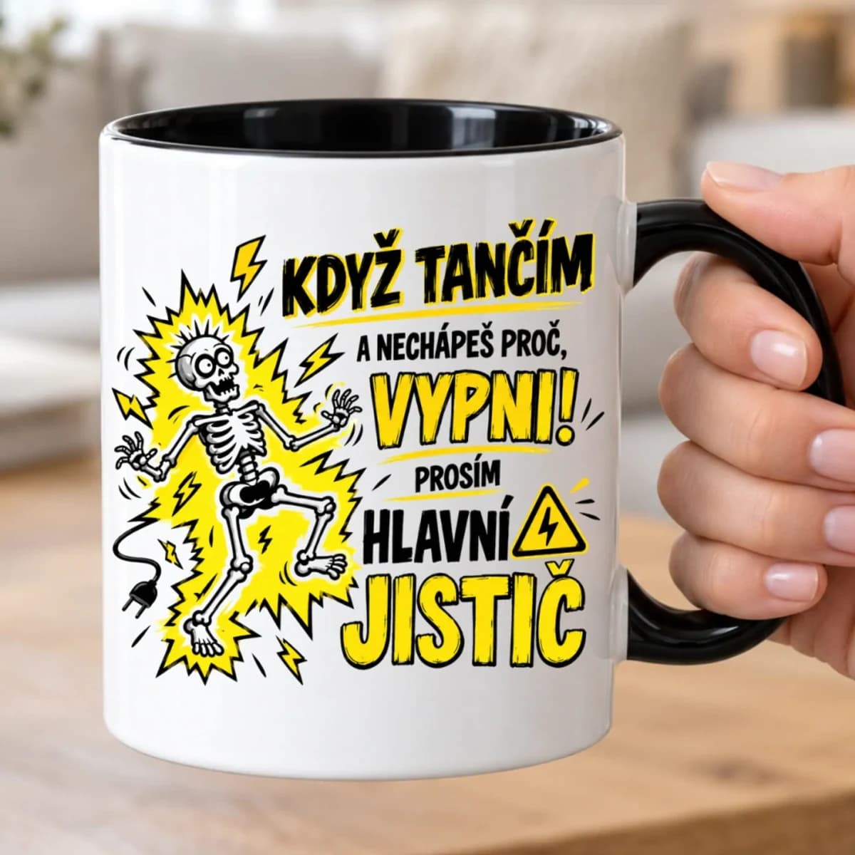 Vtipný hrnek pro elektrikáře – Vypni hlavní jistič