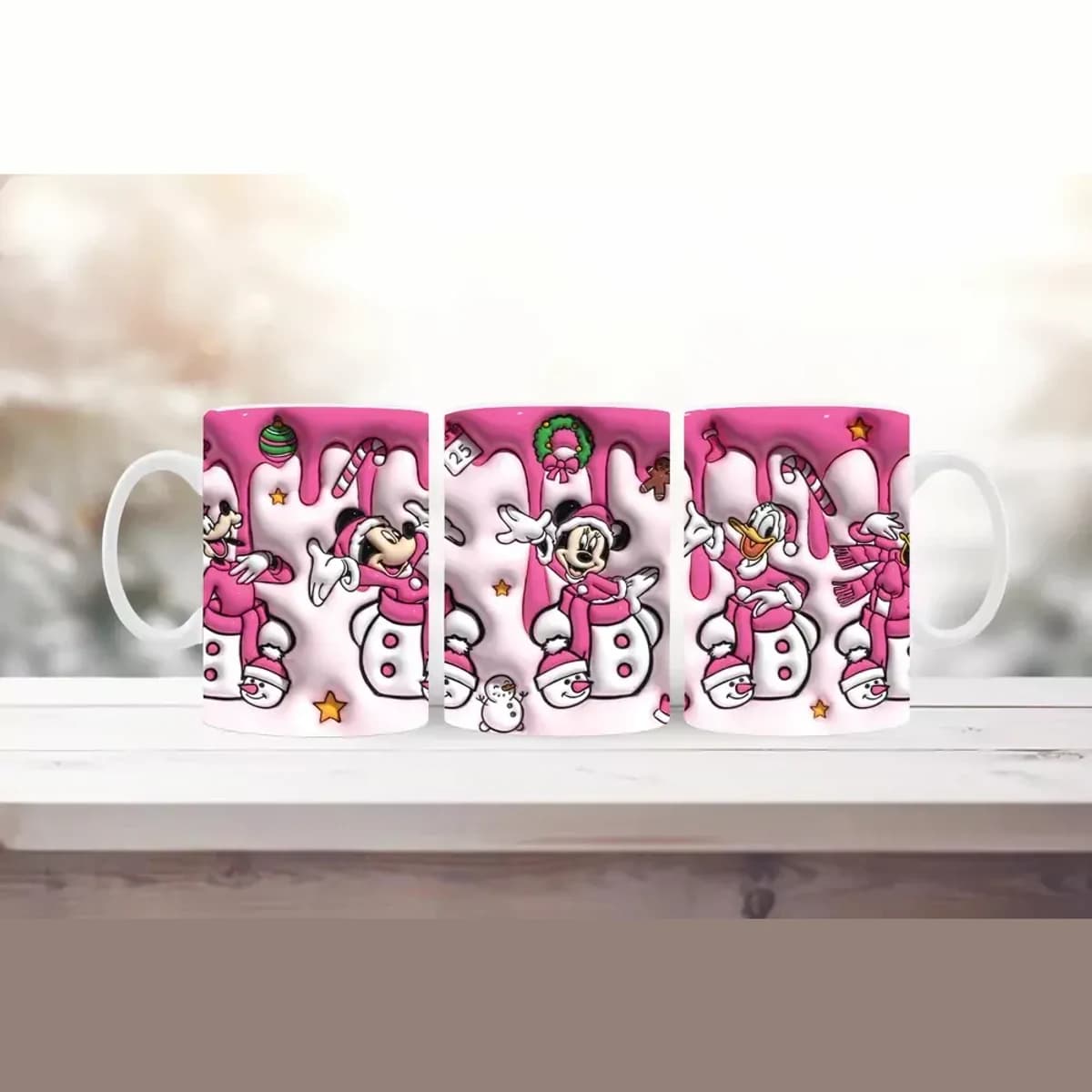Veselí sněhuláci s Mickeym a přáteli – vánoční hrnek (330 ml)