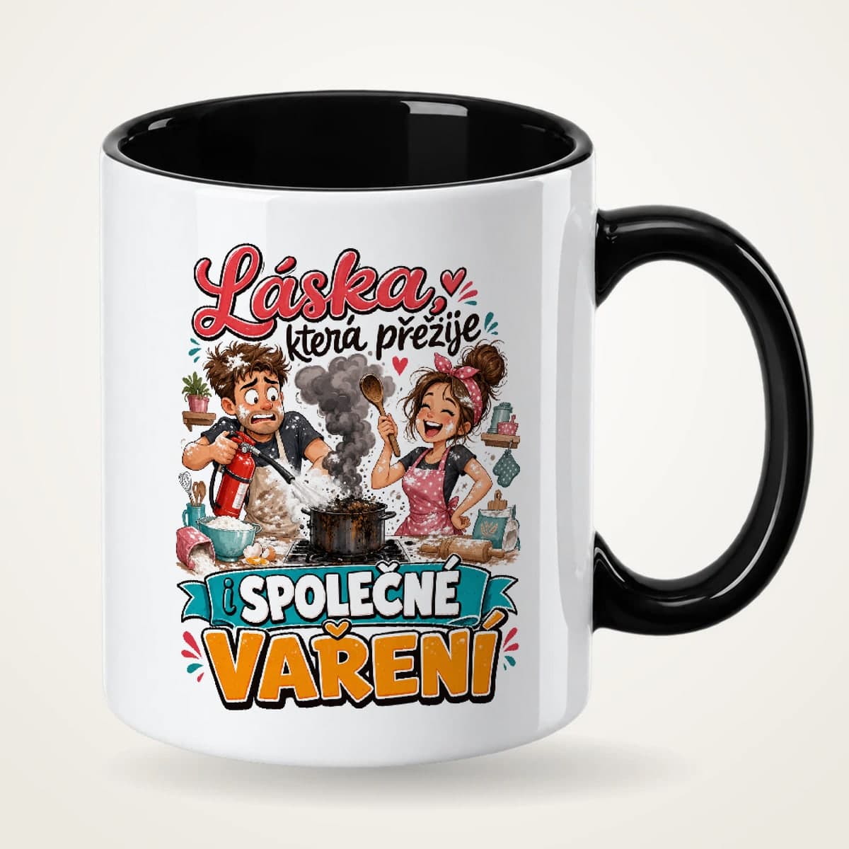 Hrnek s černým uchem – Láska, která přežije i společné vaření