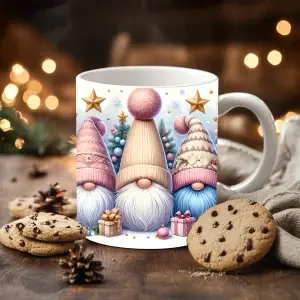 Vánoční hrnek Skřítci v béžovo-růžových tónech