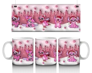 🎀 Růžový Stitch v zimní říši zázraků – vánoční hrnek (330 ml) 🎅❄️