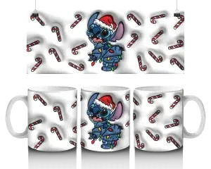 🎄 Stitch omotaný světýlky – vánoční hrnek (330 ml) 🎅✨
